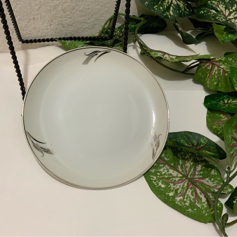 FUKAGAWA Fine China ARITA Pattern#931 6 1/2” Bread & Butter Plates, 10 Available